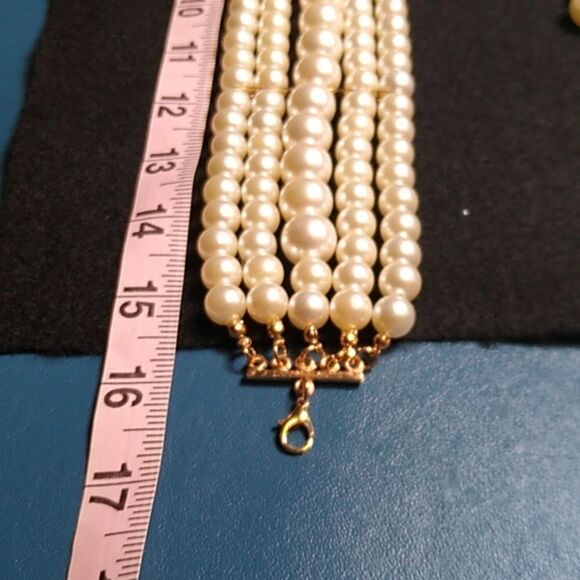 Five Strand Faux Pearl Beads Choker Necklace & Pierced Dangling Earrings - Picture 5 of 11